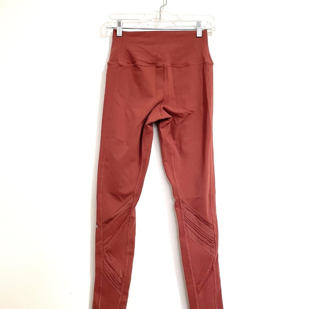 Alo Yoga Ultimate Mesh Panel High Waisted Legging - Picture 5 of 5